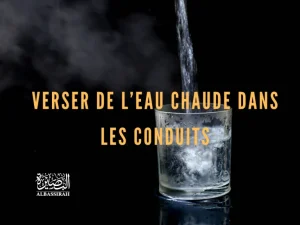 Verser de l’eau chaude dans les conduits